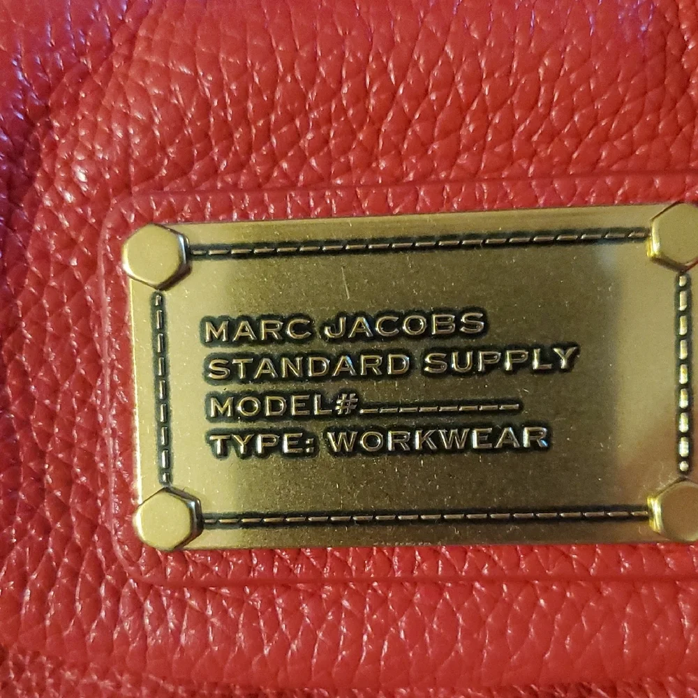 Marc Jacobs Red Leather Shoulder Bag - Picture 2 of 2